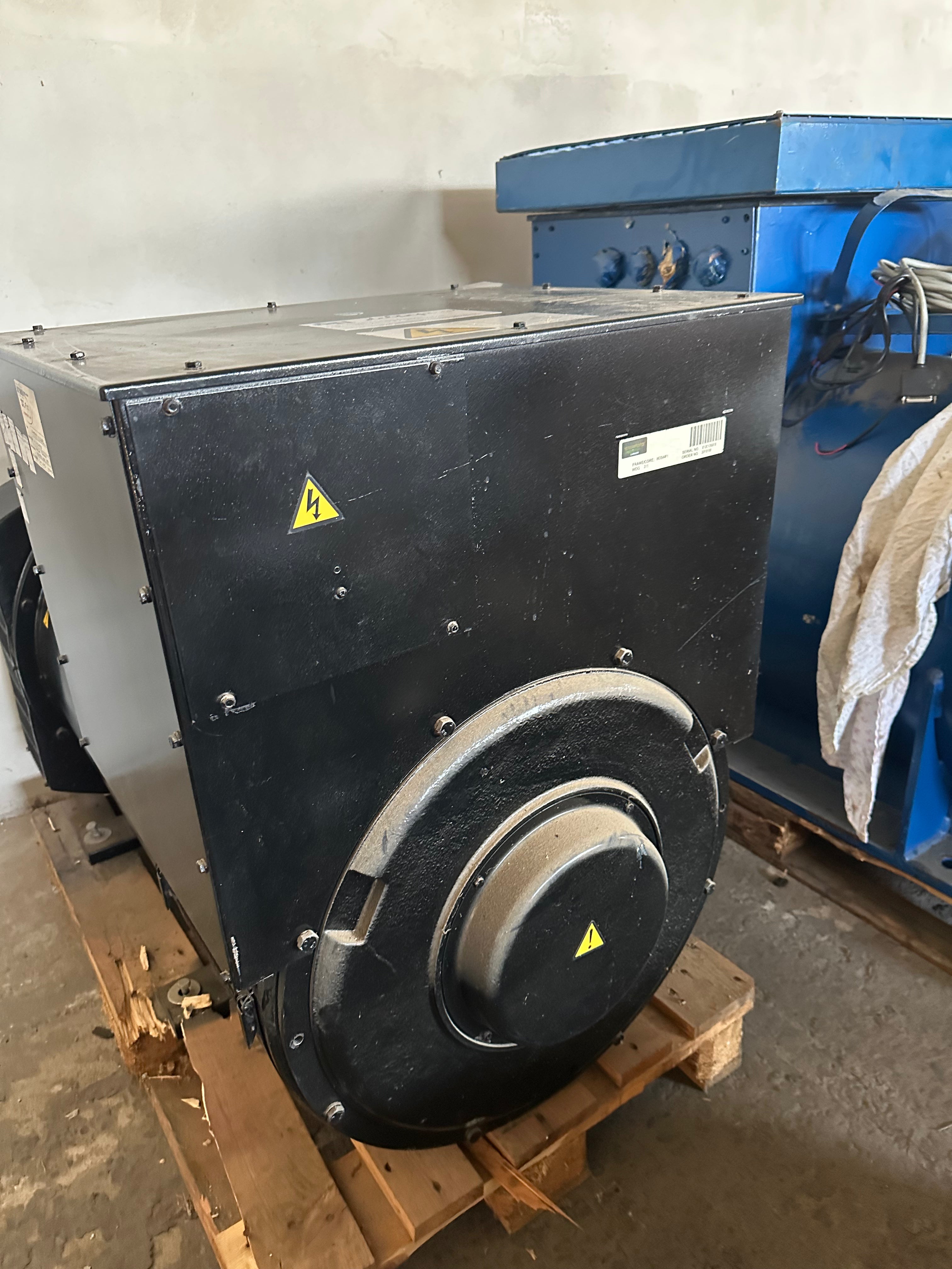 alternatore STAMFORD HCI544F1 usato ottime condizioni