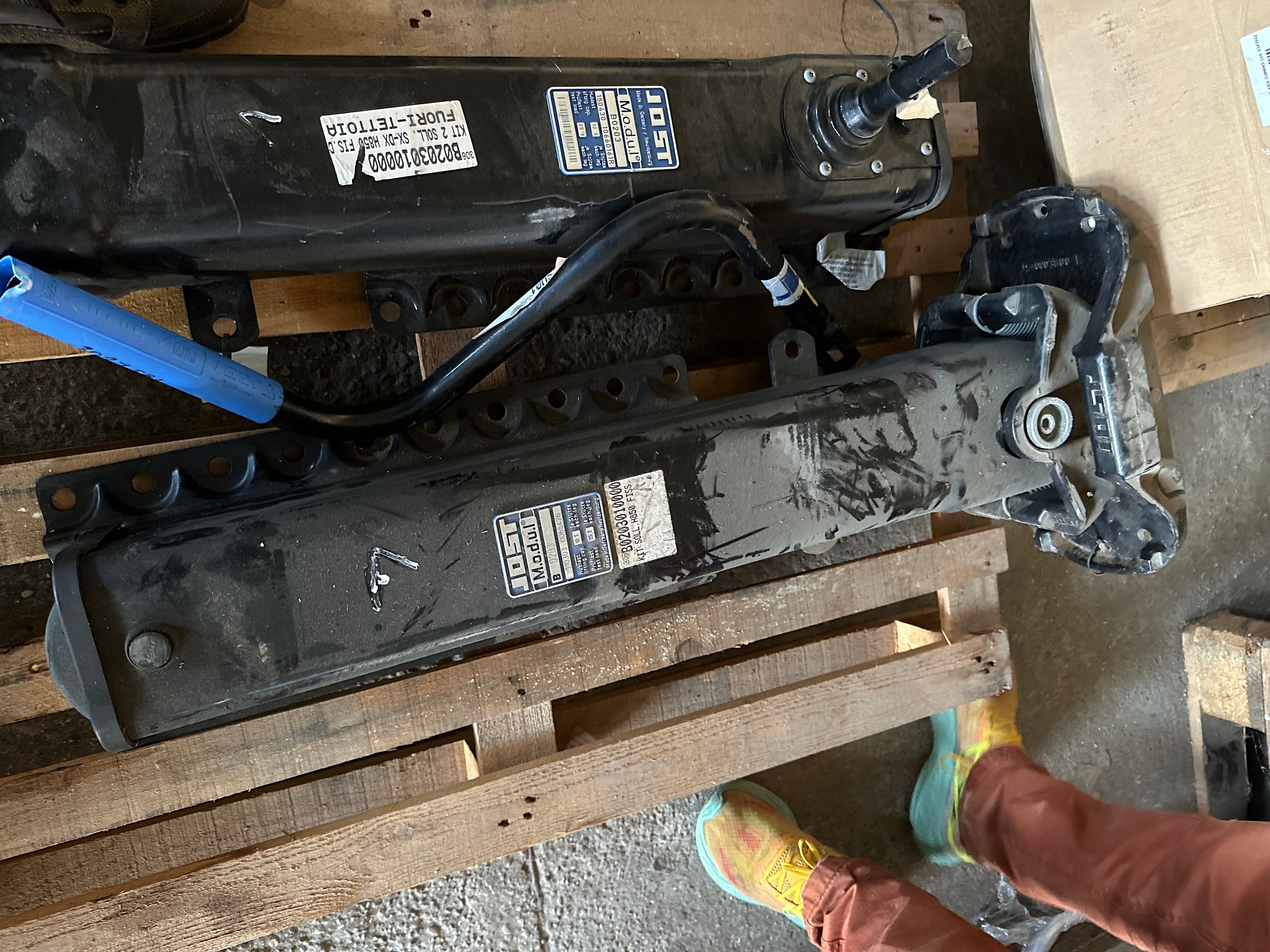 sollevatore dx tipo H850 per gussin MODULO JOST B0203